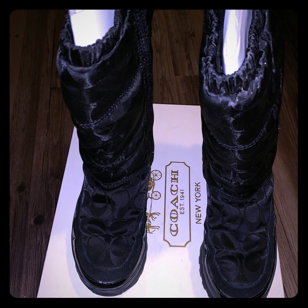 Boats Snow Boots or Regular Boots